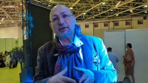 Раф Сардаров на выставке "Ладья"