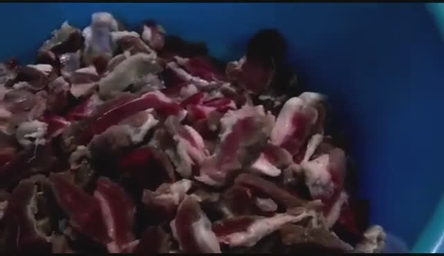 Вяленое мясо козлёнка смотреть онлайн