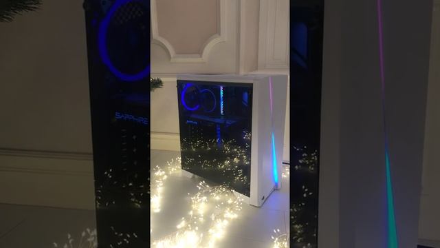 AeroCool Cylon White - красивый белый корпус с RGB подсветкой