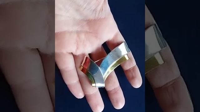 Брошь Закрытый гештальт