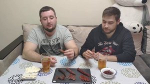 Ну очень вкусно! Три вида вяленных колбасок к пиву в домашних условиях. Сравнительная дегустация.