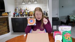 Universal Yums Snack Box Unboxing and Review - Italy