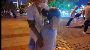 Best Street Massage I've Never Had in My Life | So Touched by Retired Chinese for their Happiness