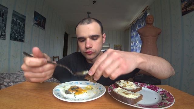 МУКБАНГ АСМР ЯИЧНИЦА / БУТЕРБРОДЫ - ХЛЕБ, МАСЛО, СПЕЦИИ / ОБЖОР / УЖИН / EATING ASMR Mukbang