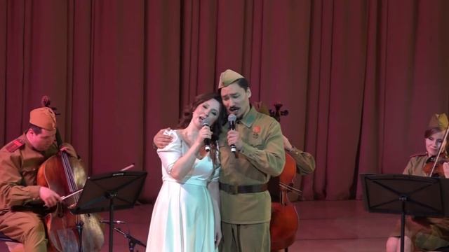 А.Новиков сл. Я.Шведова «Смуглянка», поют Анна Киселёва и Евгений Балданов. смотреть онлайн