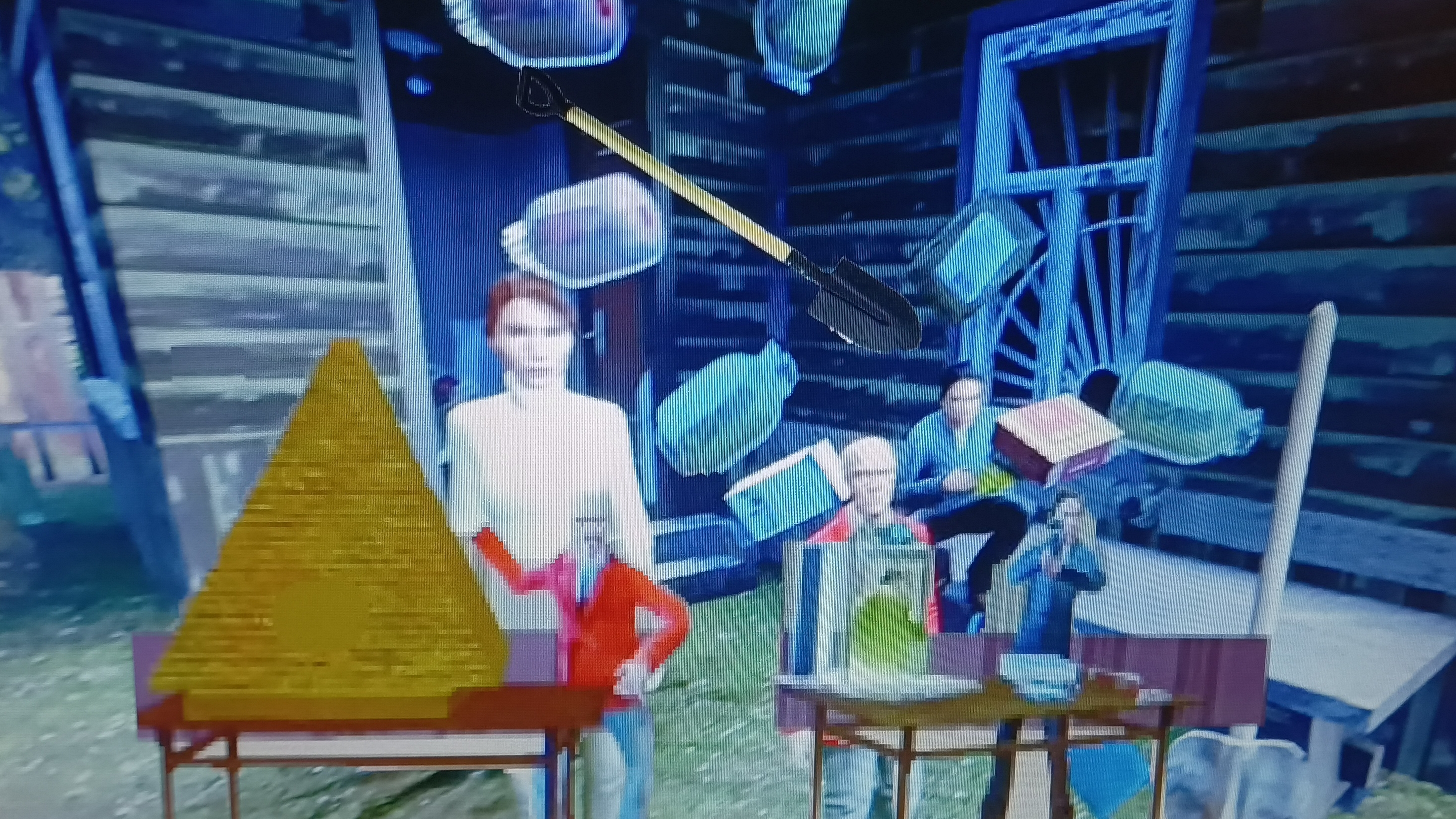 Приехала мама 8 серия сбежал с последнего урока который вёл ДИРЕКТОР. Я выйграл выставку поделок. смотреть онлайн