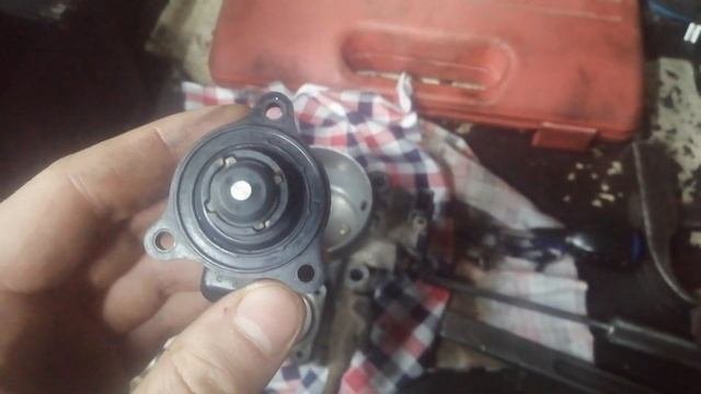 Не откручиваются  болтики крепления датчика РХХ  что с датчиком Мицубиси Каризма