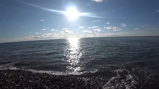 АДЛЕР. ОТЛИЧНАЯ ПОГОДА. МЗЫМТА И МОРЕ. КУПАЕМСЯ. Пляж СОЧИФОРНИЯ. смотреть онлайн