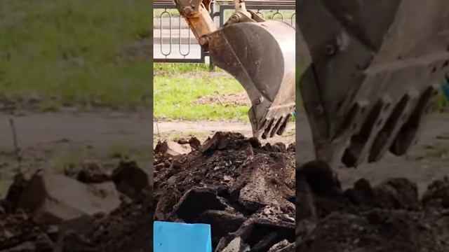 БЛАГОУСТРОЙСТВО СКВЕРА В САРАТОВЕ #shorts #благоустройство #строительство #стройка #саратов