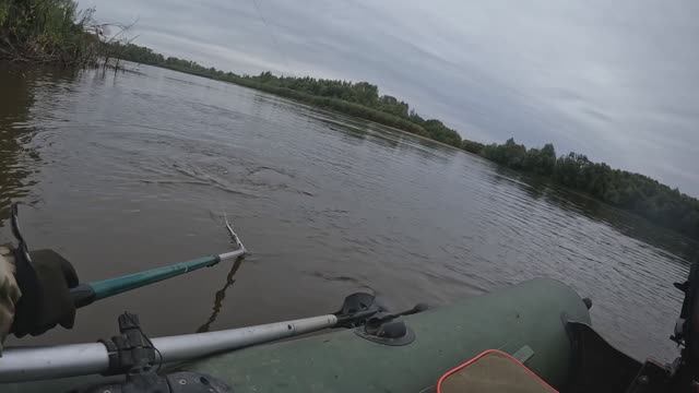 🎣ЗАЧЕТ 🎣#fishing #сибирия #рыбалка #ловля #рыбалка #рыбалкасибирь #ловлящуки #природа #ночёвка