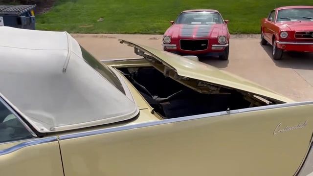 1961 Lincoln Convertible (3) смотреть онлайн