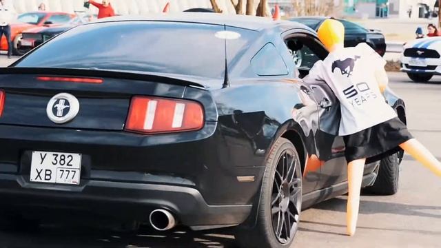 Mustang B day смотреть онлайн