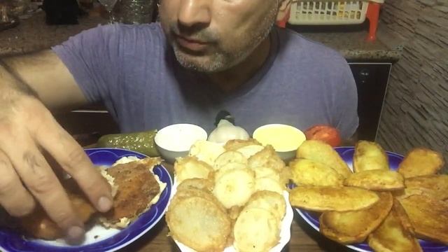 ASMR | MUKBANG | Fish 🐟 Burgers 🍔 | Fried Radish & Potato 🥔 | Pickled Garlic & Cucumber 🥒
