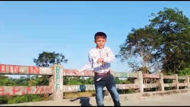 Cover dance :Tan tana tan tan tan Tara by Rohan Sapkota . смотреть онлайн