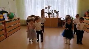 Танец  "Горошки " мл. гр. Детский сад "Бабочка" г.Новокуйбышевск