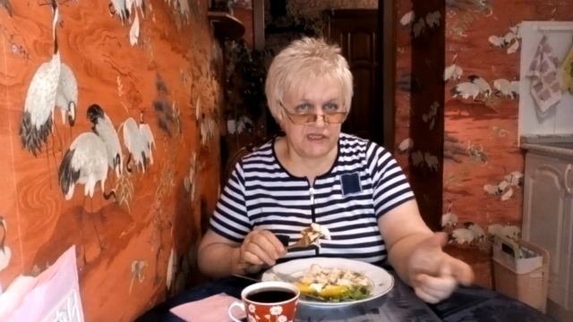 Яичница на завтрак и разговоры🍳😀 #яичница #разговор #vlog