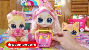 Играем в игрушки вместе ! Играем в куклы и Микки Мауса ! Видео для детей