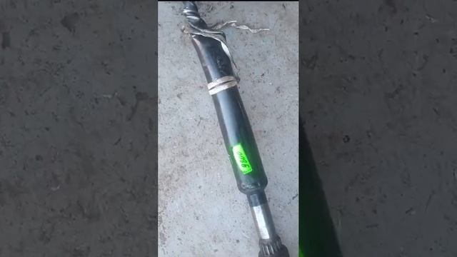 Карданный вал от УАЗа с ценником...
