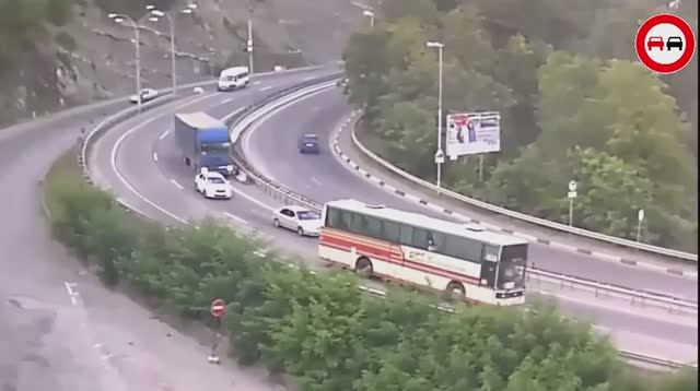 Жесть. Подборка страшных аварии и ДТП. Не для слабонервных!