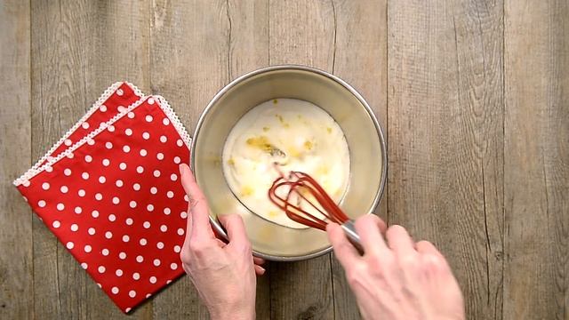 KITKAT No-Bake Desserts – Lemon & KITKAT Cheesecakes