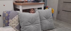 Дом из подушек