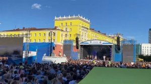Весь Норильск вышел на площадь/Концерт/День города/День Металлурга