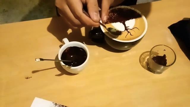 Latte art tutorial: A sunset tree [Etching]
☕☕👌 (コーヒーラテアート)