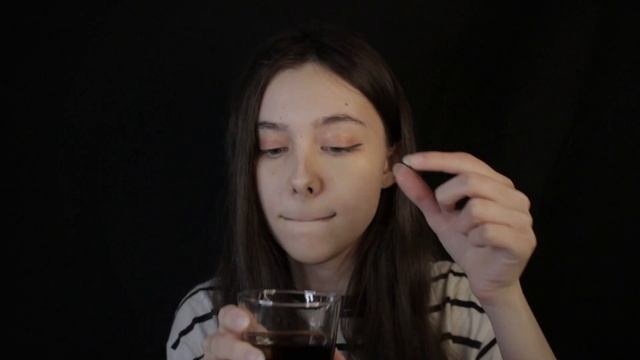 ASMR ПЬЮ ГАЗИРОВКУ / ЗВУКИ ШИПУЧКИ / ИТИНГ