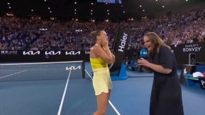 Арина Соболенко исполнила танец на корте после победы в первом круге Australian Open.