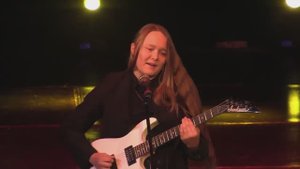 Камилла Романенко - "Языки Огня". Авторская песня.