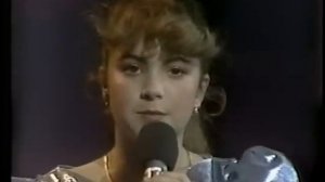 Lucerito - Con Tan Pocos Años