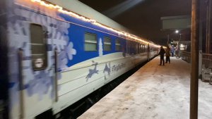 Перегонка ПоездаДедаМороза в Москву! ЭП20-003 с 3М62У-0064/0058 О.П.Челюскинская