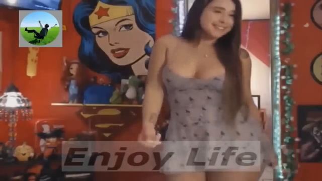 Hot Arab Chubby Girl Live Sexy Dance | Beautiful Arab Girl Fun on Cam | Enjoy At Home смотреть онлайн