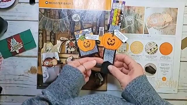 Stampin' Up! Harvest Hellos Pocket Bac and 2019 Holiday Catalog Tour Kitchen Table Stamper смотреть онлайн