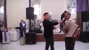 Асек Мамбетаипов Суртуп Кеттин, сыйпап кеттин
