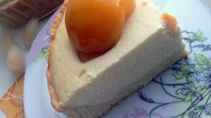 Чизкейк с персиками
