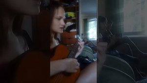 Вика исполняет грустное рэгги );