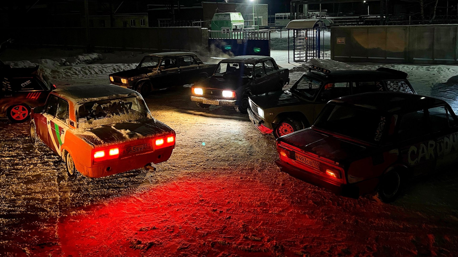 ОПЯТЬ ЭТИ ДРИФТЕРЫ РАЗБИЛИ МАШИНЫ. ДРИФТ НА ЖИГУЛЯХ ПАРОВОЗОМ. ВИДЕО ДЛЯ СВОИХ