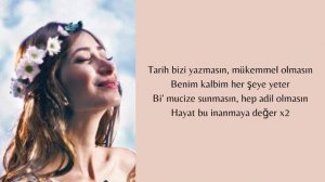 Esin İris - Çilek Kokusu Jenerik Müziği Lyrics