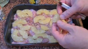 Курица с ананасами