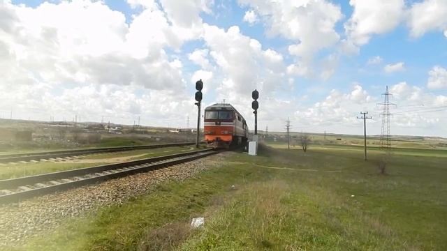 ТЭП70 с поездом Москва - Симферополь в Крыму. 2018 смотреть онлайн