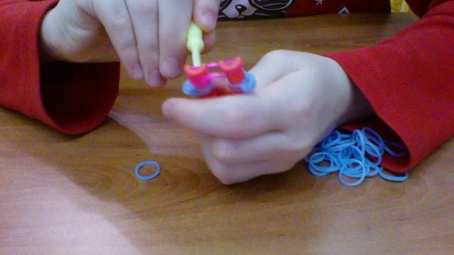 Плетение из резиночек БАБОЧКИ на рогатке крючком для детей