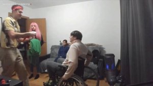 ПРИТВОРИЛСЯ БОЛЬНЫМ И ПРАНКАНУЛ НЯНЮ ИРЛ ПРАНК МАФАНЯ #mafanya #twich #prank