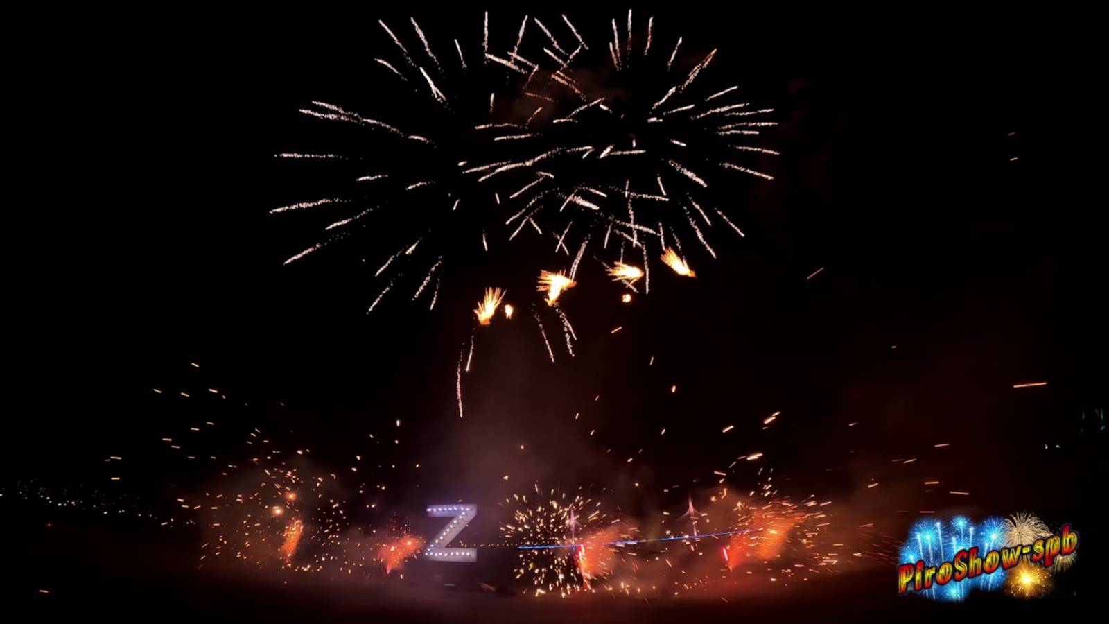 Необыкновенный ПИРОМУЗЫКАЛЬНЫЙ фейерверк! смотреть онлайн