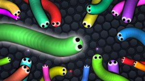 Играем в SLITHERIO с Пашулей