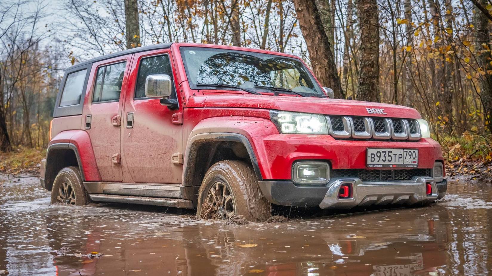 Детальный тест BAIC BJ40: грейдер и бездорожье, "раздеваем" кузов, примеряем другие диски