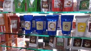 ГОА-24г.Отель "Santana". Едем на автобусе в магазин Delfino's. Купил симку Airtel. Пешком в отель.