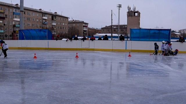 Детский хоккей. Команда Саяны