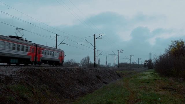 ЭР2К на Крымской Железной Дороге до смены новыми электричками. смотреть онлайн