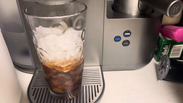 Crown Royal latte смотреть онлайн